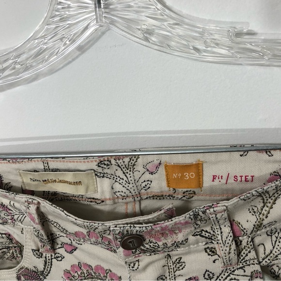 Anthropologie Pilcro Jeans NWOT Floral Zip Embroidered Pocket Size 30 - Picture 9 of 9